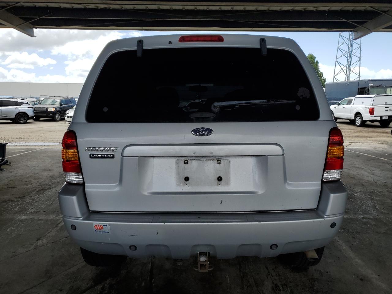 2004 Ford Escape Limited VIN: 1FMCU94164KB68840 Lot: 56626065