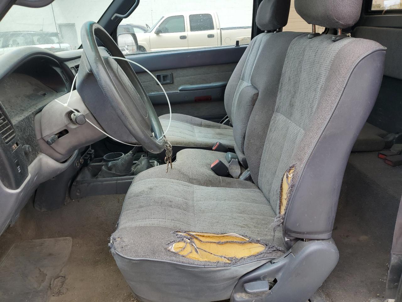 1998 Toyota Tacoma Xtracab VIN: 4TAWM72N4WZ108296 Lot: 56429125