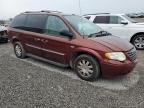 2007 Chrysler Town & Country Touring zu verkaufen in Earlington, KY - Front End