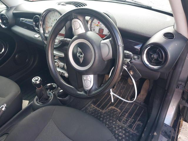 2010 MINI ONE GRAPHI