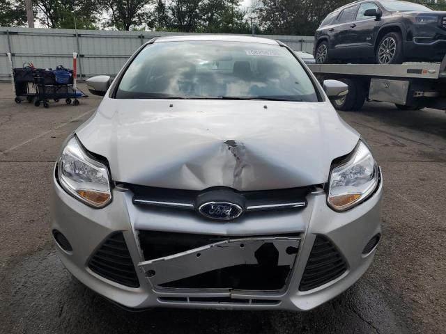 Седаны FORD FOCUS 2014 Серебристый