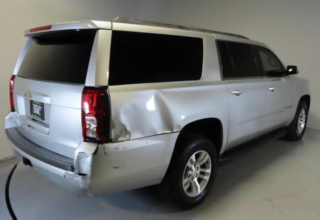  CHEVROLET SUBURBAN 2018 Srebrny