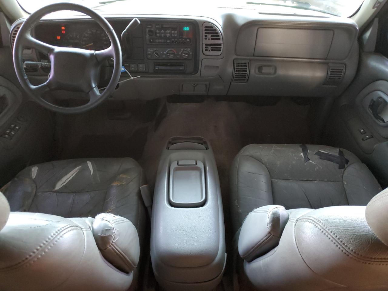 1999 Chevrolet Suburban K1500 VIN: 3GNFK16R3XG217135 Lot: 57158455