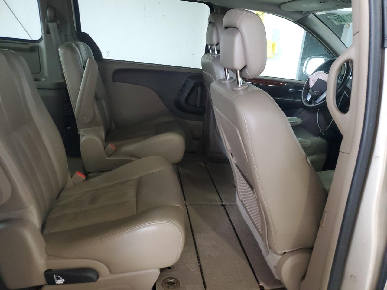 2013 Chrysler Town & Country Touring L VIN: 2C4RC1CGXDR596825 Lot: 56501125