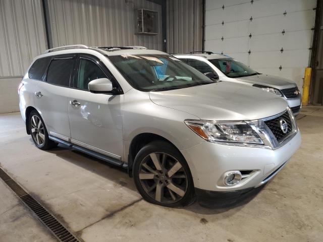  NISSAN PATHFINDER 2016 Srebrny