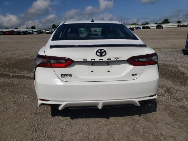  TOYOTA CAMRY 2021 White