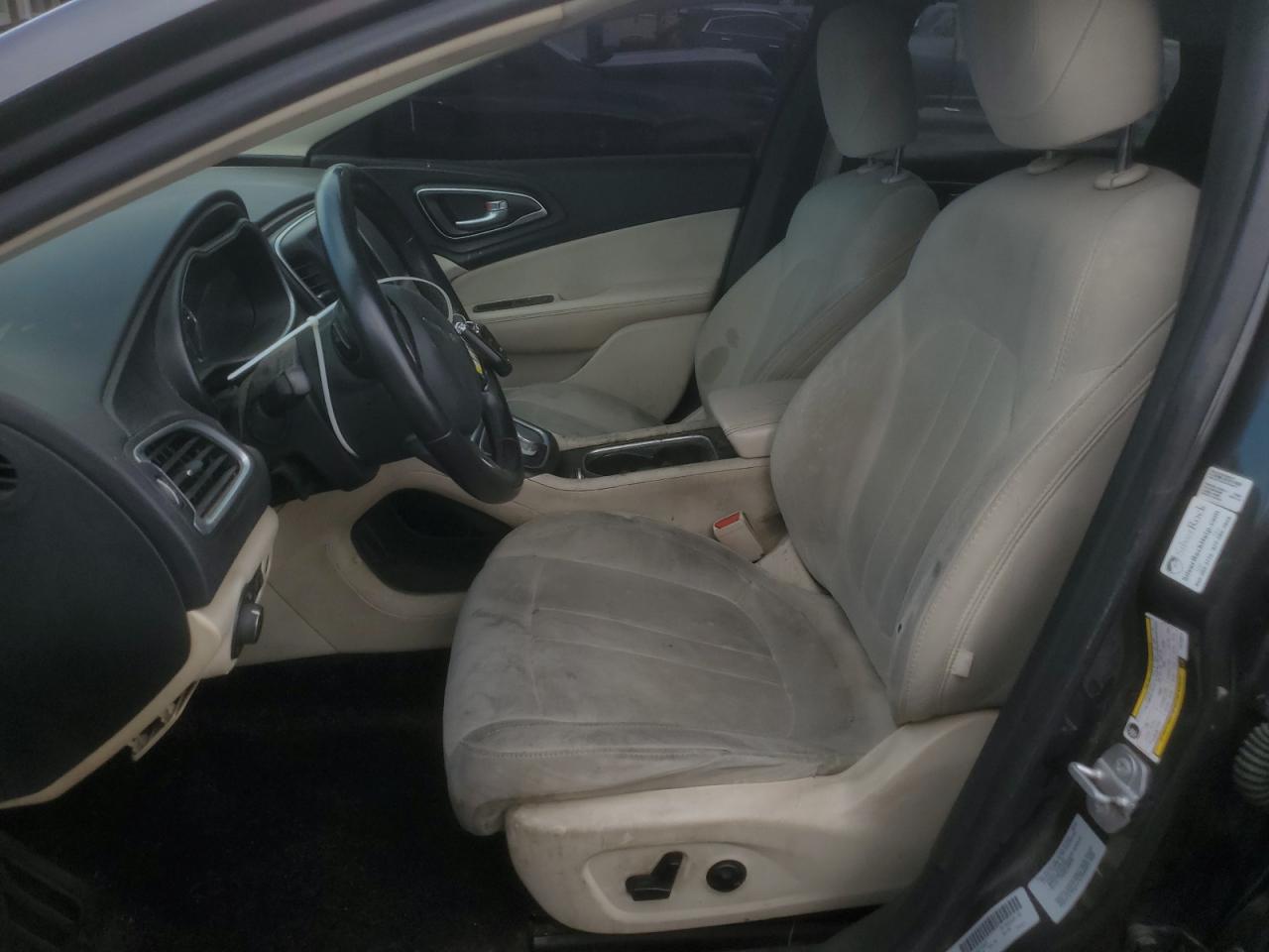 2015 Chrysler 200 Limited VIN: 1C3CCCAB2FN720874 Lot: 57469925