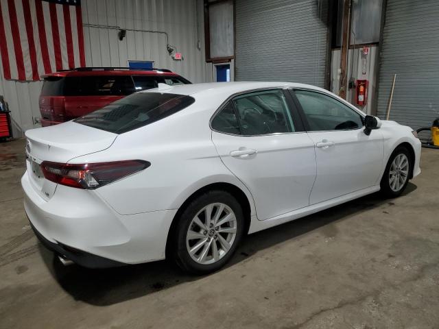  TOYOTA CAMRY 2021 White