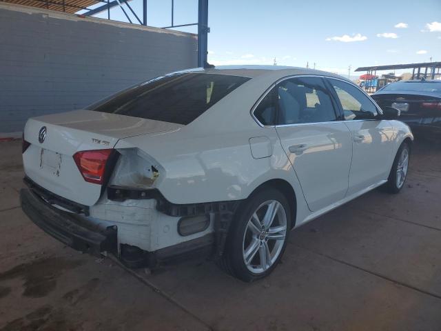 Седаны VOLKSWAGEN PASSAT 2014 Белый