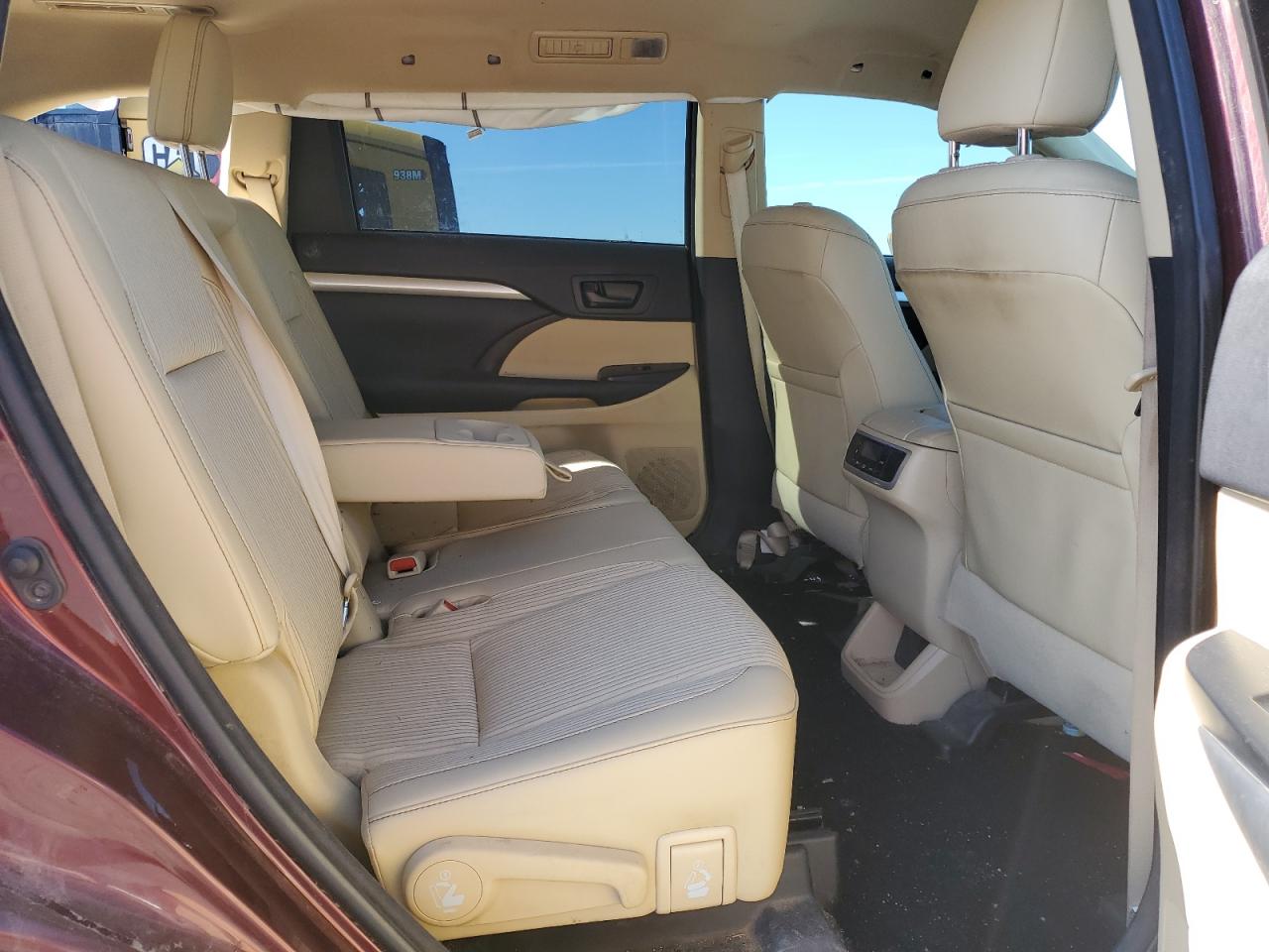 2015 Toyota Highlander Le VIN: 5TDBKRFH6FS146056 Lot: 58939305