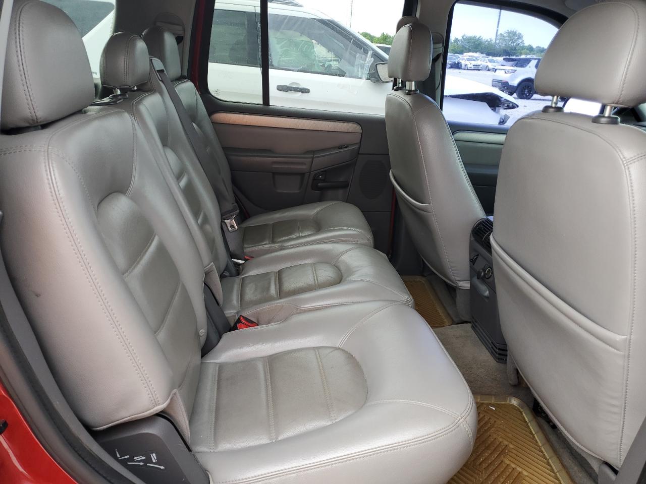 2004 Ford Explorer Xlt VIN: 1FMDU73WX4UB34247 Lot: 57212585