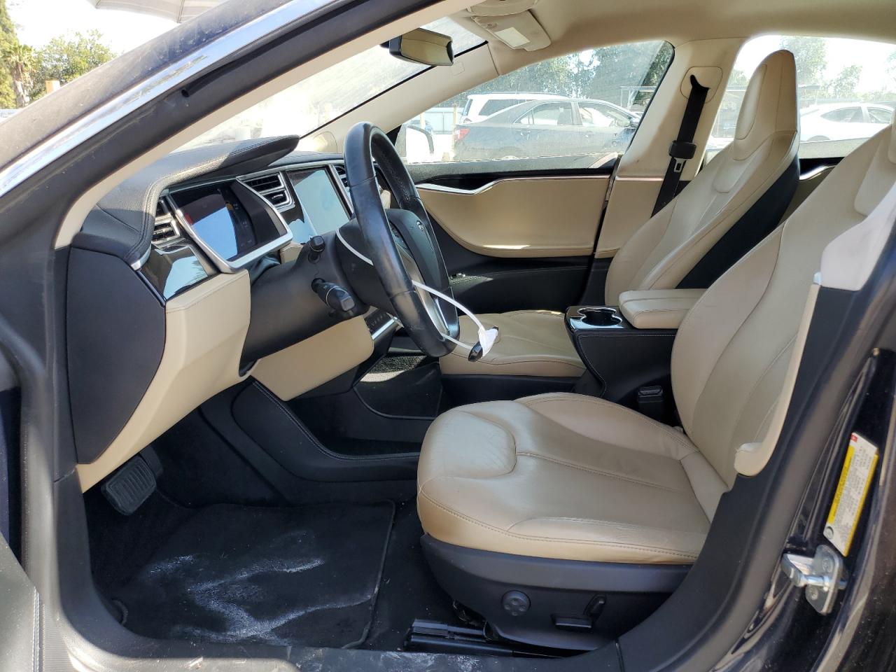2014 Tesla Model S VIN: 5YJSA1S16EFP32322 Lot: 57327215