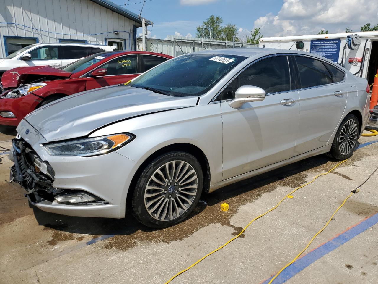 2017 Ford Fusion Titanium იყიდება Pekin-ში, IL - Front End