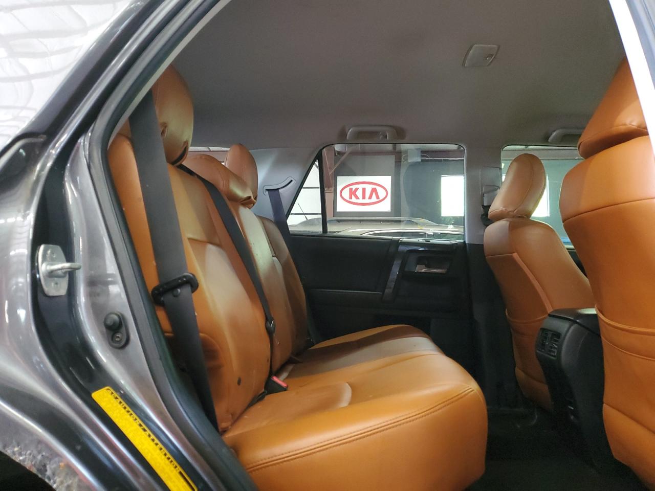 2016 Toyota 4Runner Sr5/Sr5 Premium VIN: JTEBU5JR5G5303811 Lot: 57300775