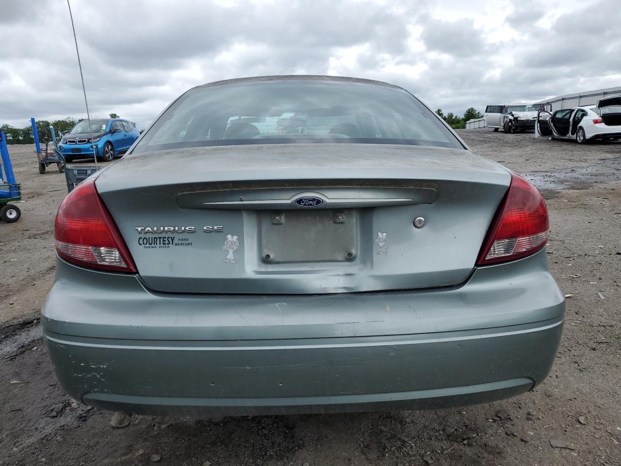 2005 Ford Taurus Se VIN: 1FAFP532X5A136661 Lot: 56472285