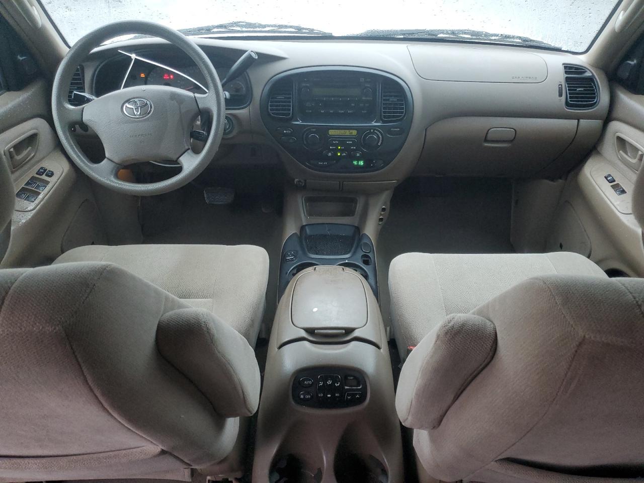 2004 Toyota Sequoia Sr5 VIN: 5TDZT34A74S215025 Lot: 56361515