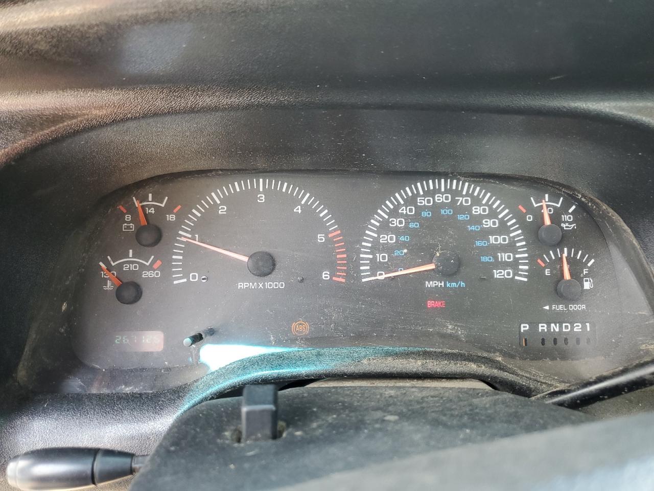 2000 Dodge Ram 1500 VIN: 3B7HC13Y4YG155725 Lot: 56171315