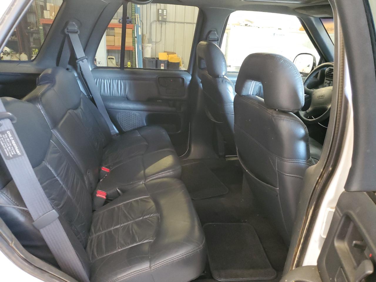 1997 GMC Jimmy VIN: 1GKDT13W8V2548861 Lot: 55925445
