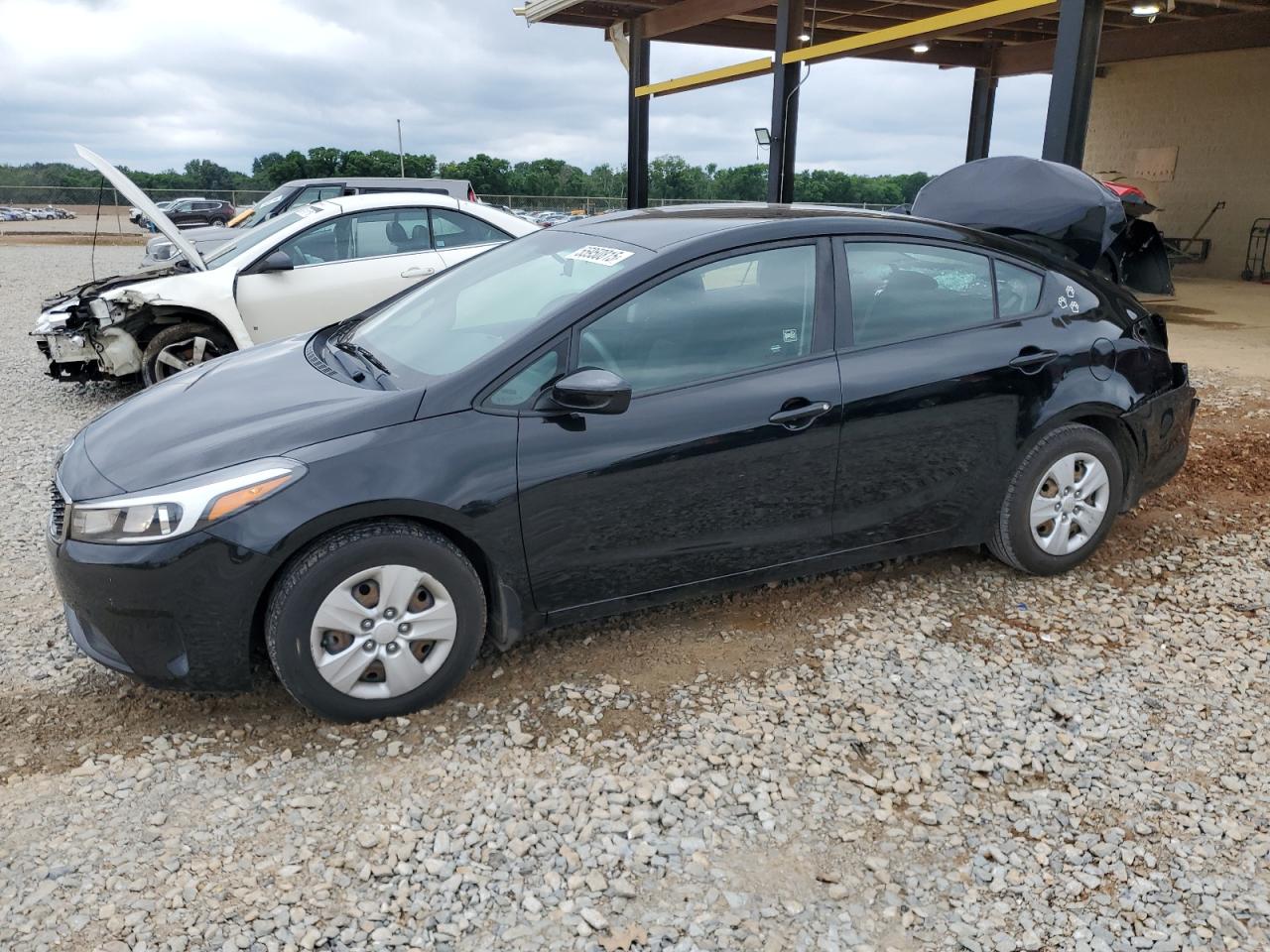 2017 Kia Forte Lx за продажба в Tanner, AL - Rear End