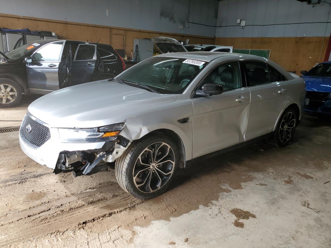 2015 Ford Taurus Sho for Sale in Kincheloe, MI - Front End