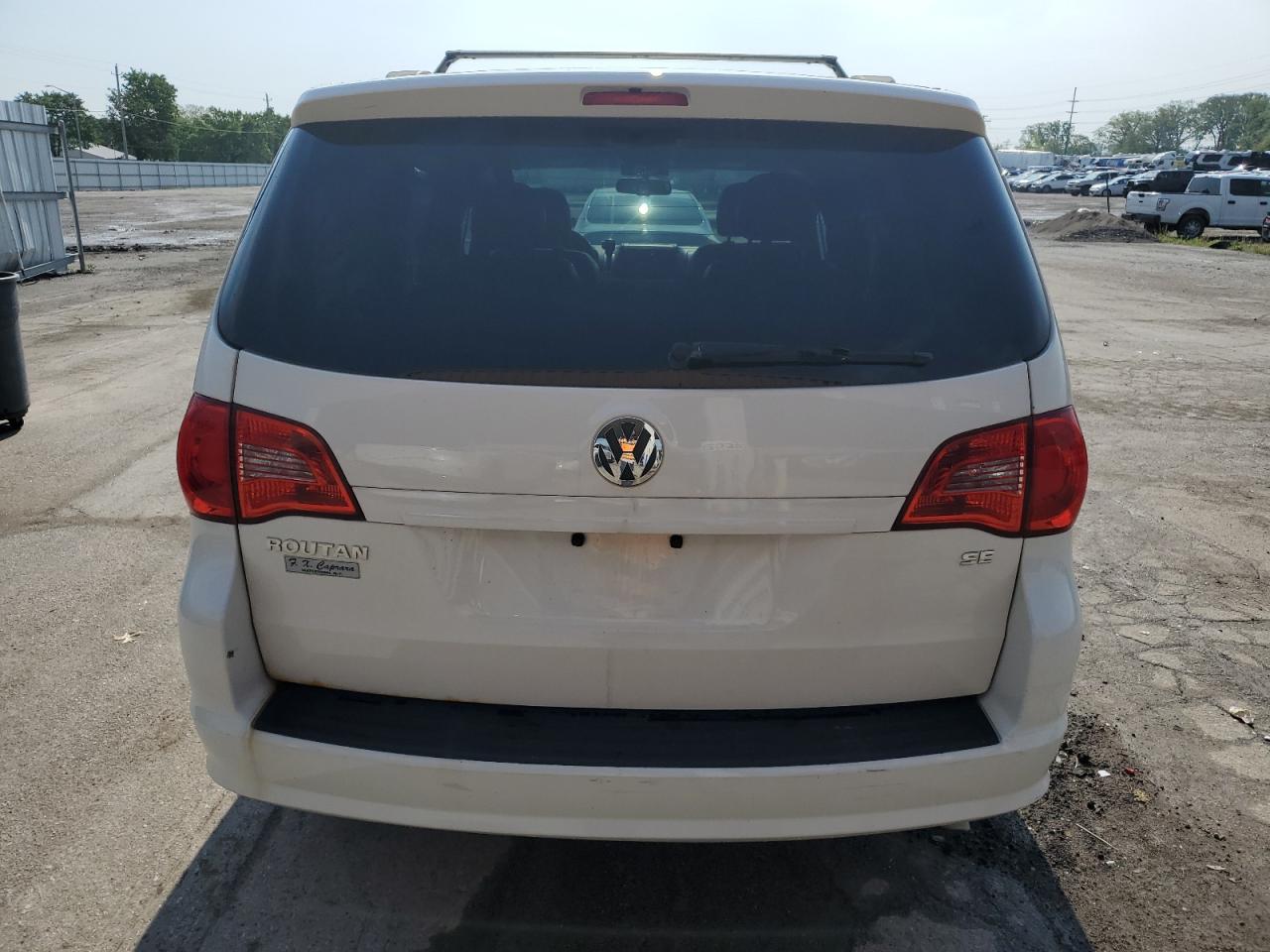 2012 Volkswagen Routan Se VIN: 2C4RVABG7CR391702 Lot: 57144765