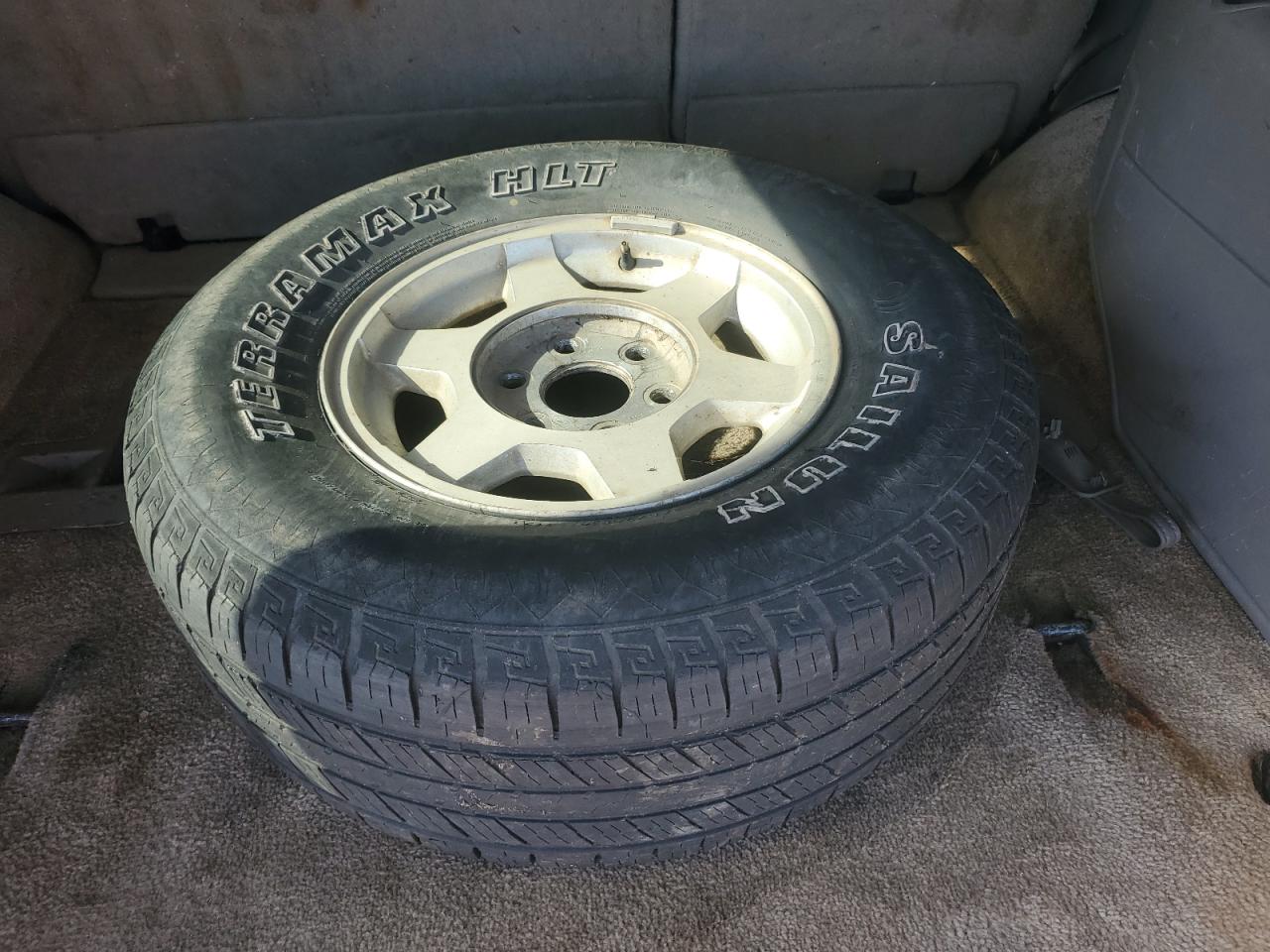 2003 GMC Yukon VIN: 1GKEC13V53R185130 Lot: 55206795
