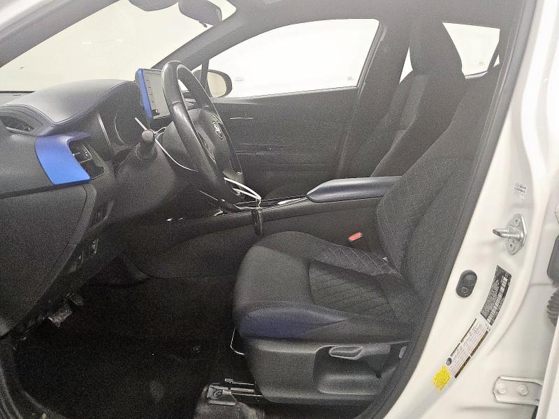  TOYOTA C-HR 2021 Biały