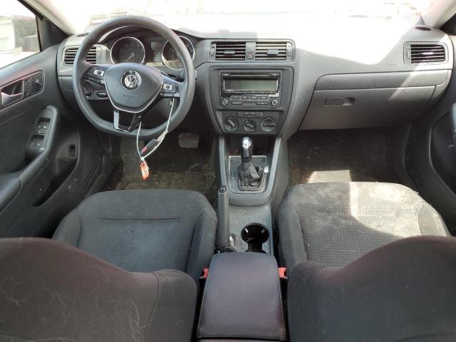  VOLKSWAGEN JETTA 2015 Красный