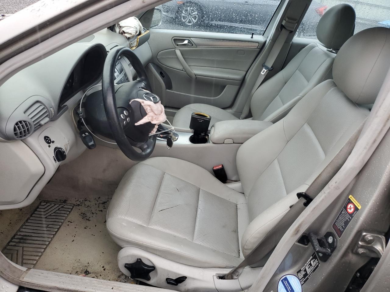 2005 Mercedes-Benz C 230K Sport Sedan VIN: WDBRF40J05F572730 Lot: 56742355