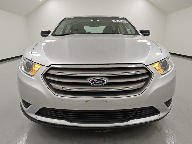 Sedans FORD TAURUS 2016 Srebrny