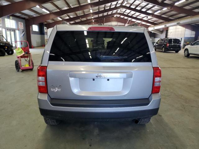Parquets JEEP PATRIOT 2017 Srebrny