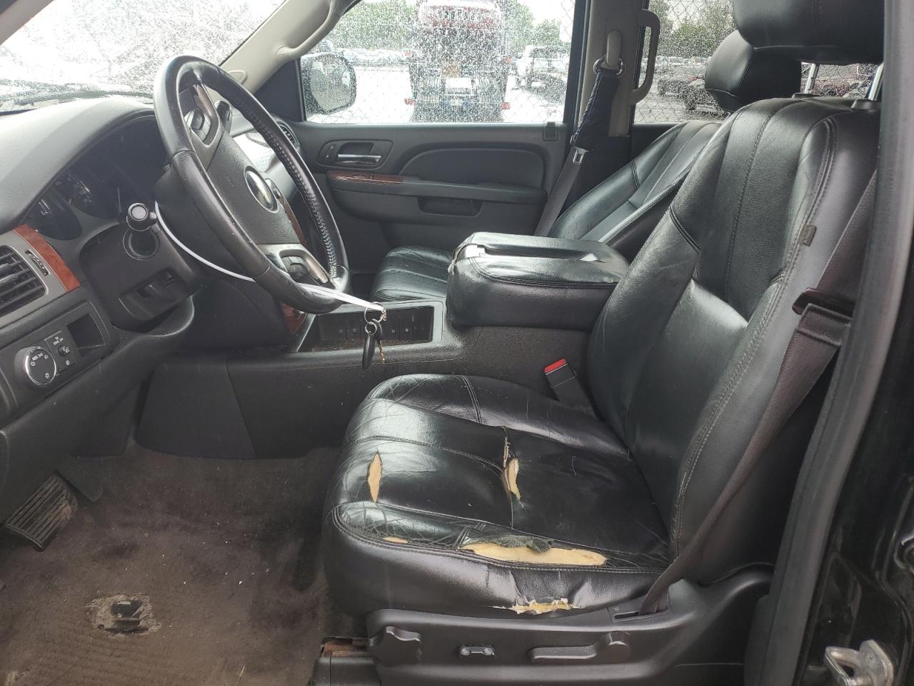 2014 Chevrolet Suburban C1500 Lt VIN: 1GNSCJE09ER228409 Lot: 55901885