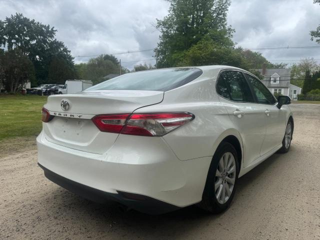  TOYOTA CAMRY 2018 Biały