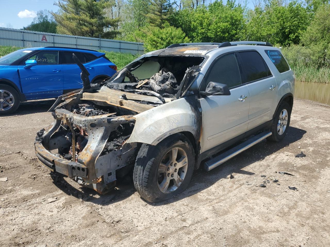 2011 Gmc Acadia Sle for Sale in Davison, MI - Burn - Engine