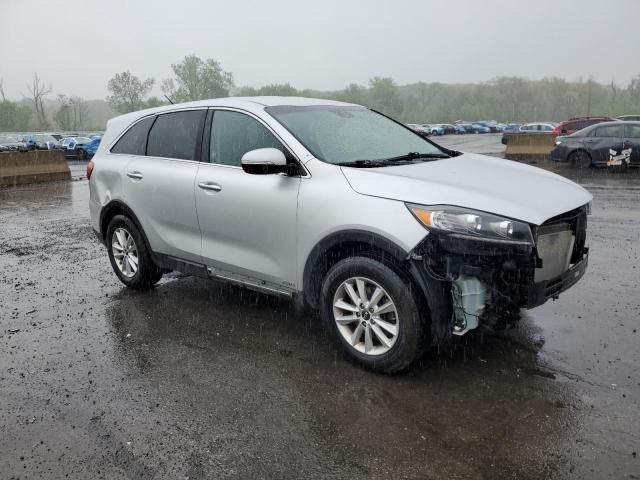  KIA SORENTO 2019 Srebrny