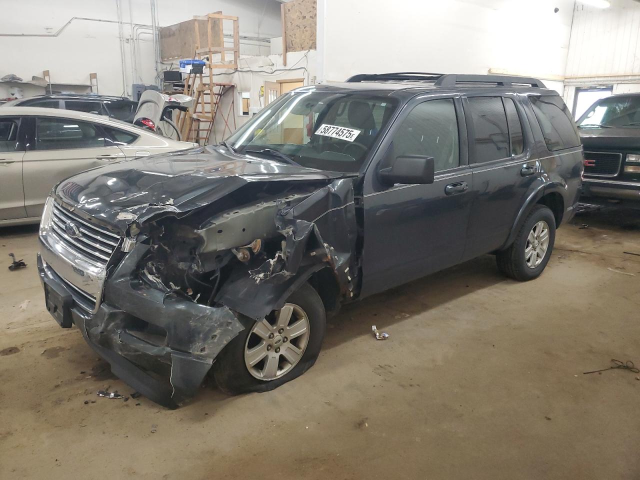 2009 Ford Explorer Xlt for Sale in Ham Lake, MN - Front End