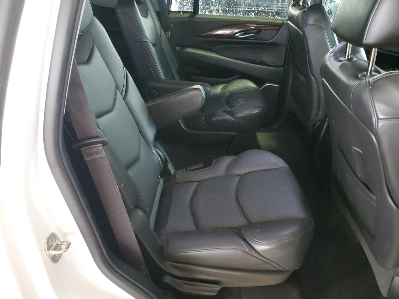2020 Cadillac Escalade Luxury VIN: 1GYS4BKJ3LR232794 Lot: 56932985