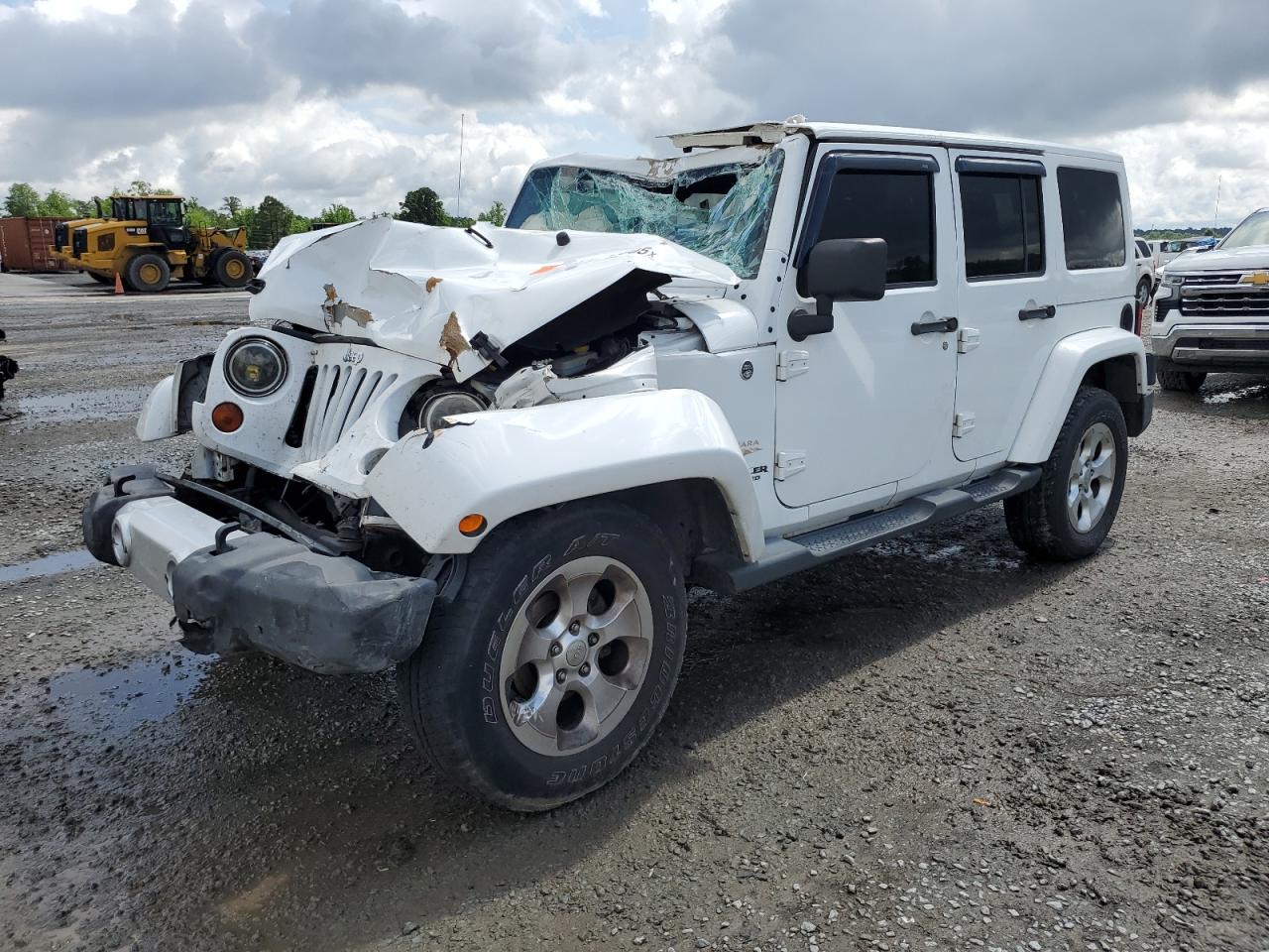 2013 Jeep Wrangler Unlimited Sahara for Sale in Lumberton, NC - Front End