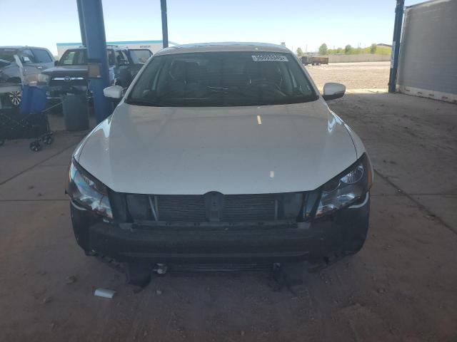 Седаны VOLKSWAGEN PASSAT 2014 Белый