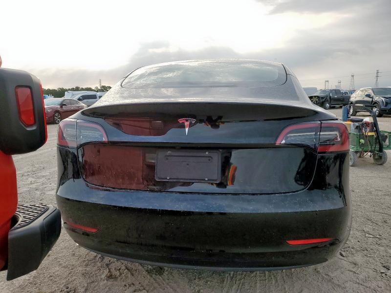  TESLA MODEL 3 2023 Czarny
