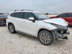 2022 Toyota Highlander Hybrid Platinum   for Sale in Taylor, TX - Front End
