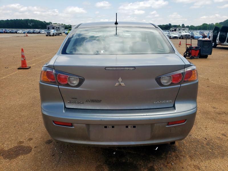 Sedans MITSUBISHI LANCER 2016 Srebrny