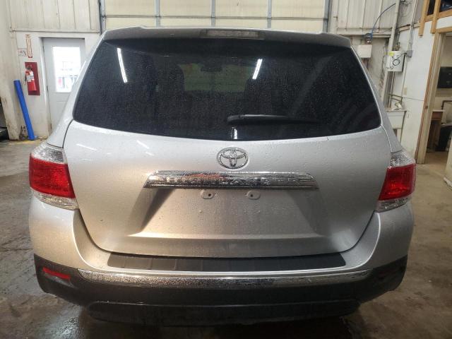 Parquets TOYOTA HIGHLANDER 2013 Srebrny