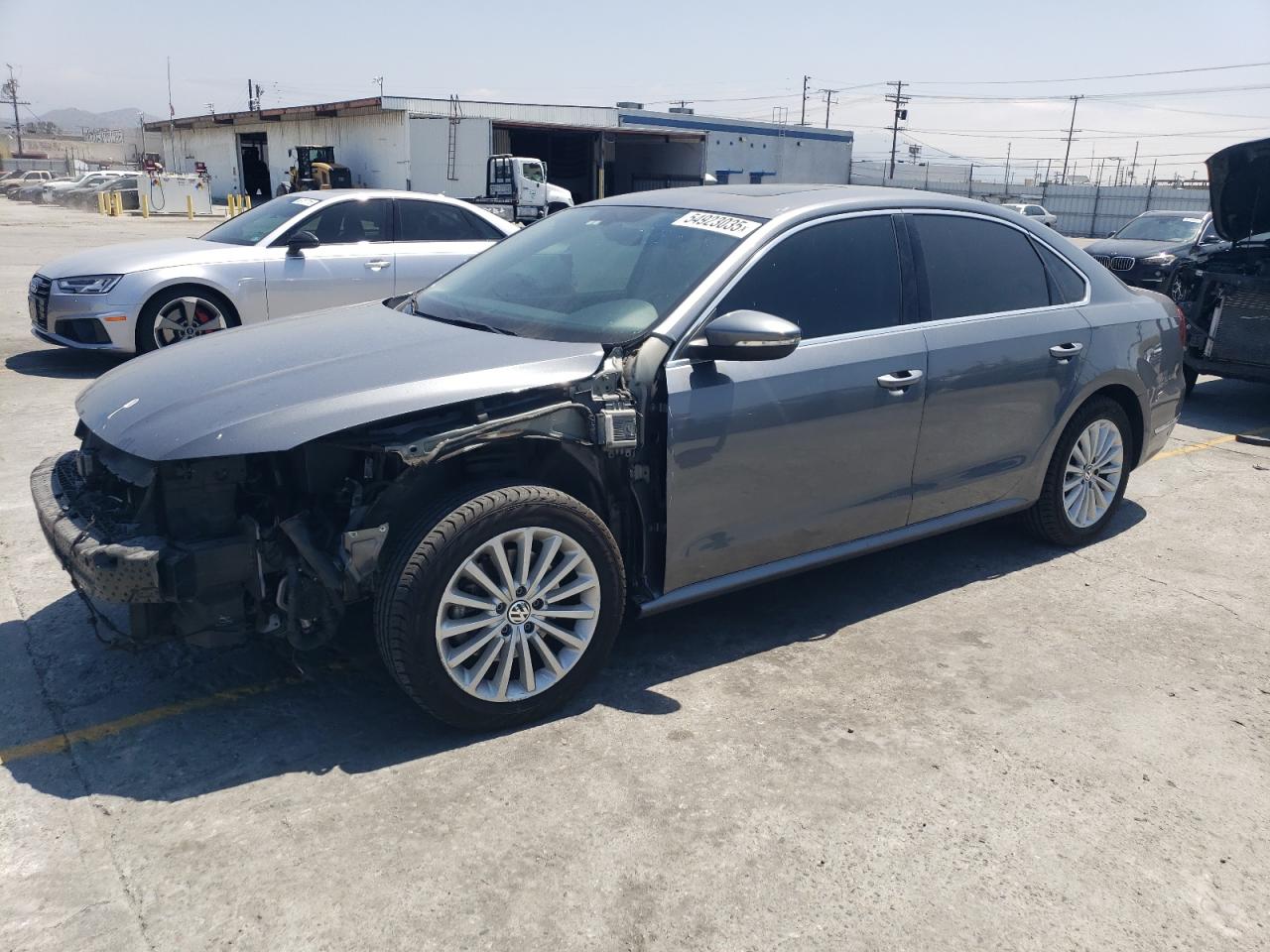 2018 Volkswagen Passat Se na sprzedaż w Sun Valley, CA - Front End