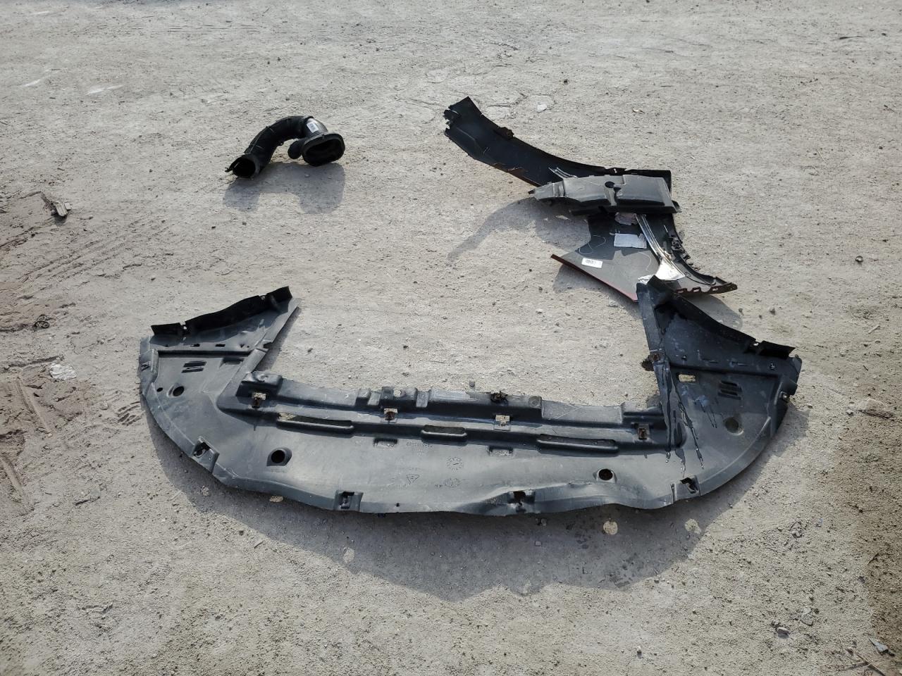 2015 Chrysler 200 Limited VIN: 1C3CCCAB5FN559145 Lot: 58125835