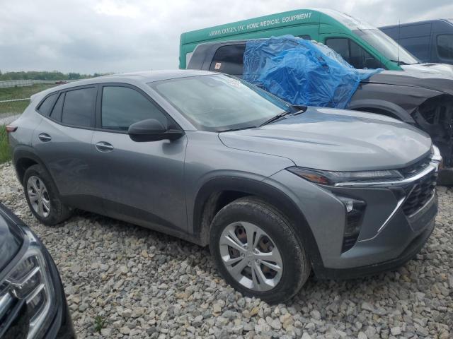  CHEVROLET TRAX 2024 Szary