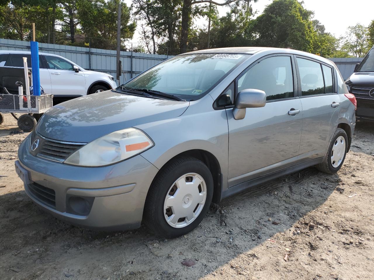 Hampton, VA에서 판매 중인 2008 Nissan Versa S - Rear End