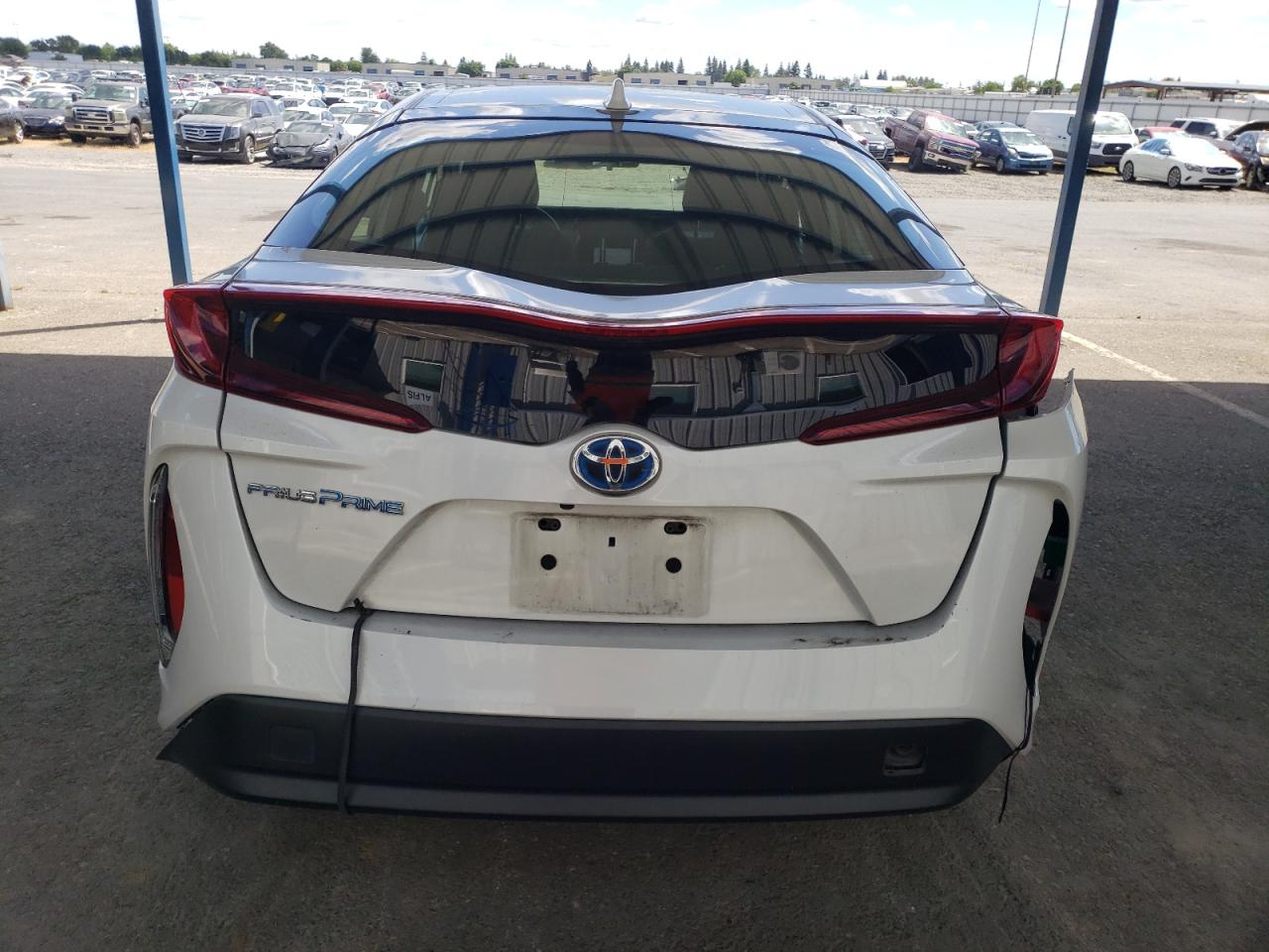 2022 Toyota Prius Prime Le VIN: JTDKAMFP4N3197665 Lot: 57339955
