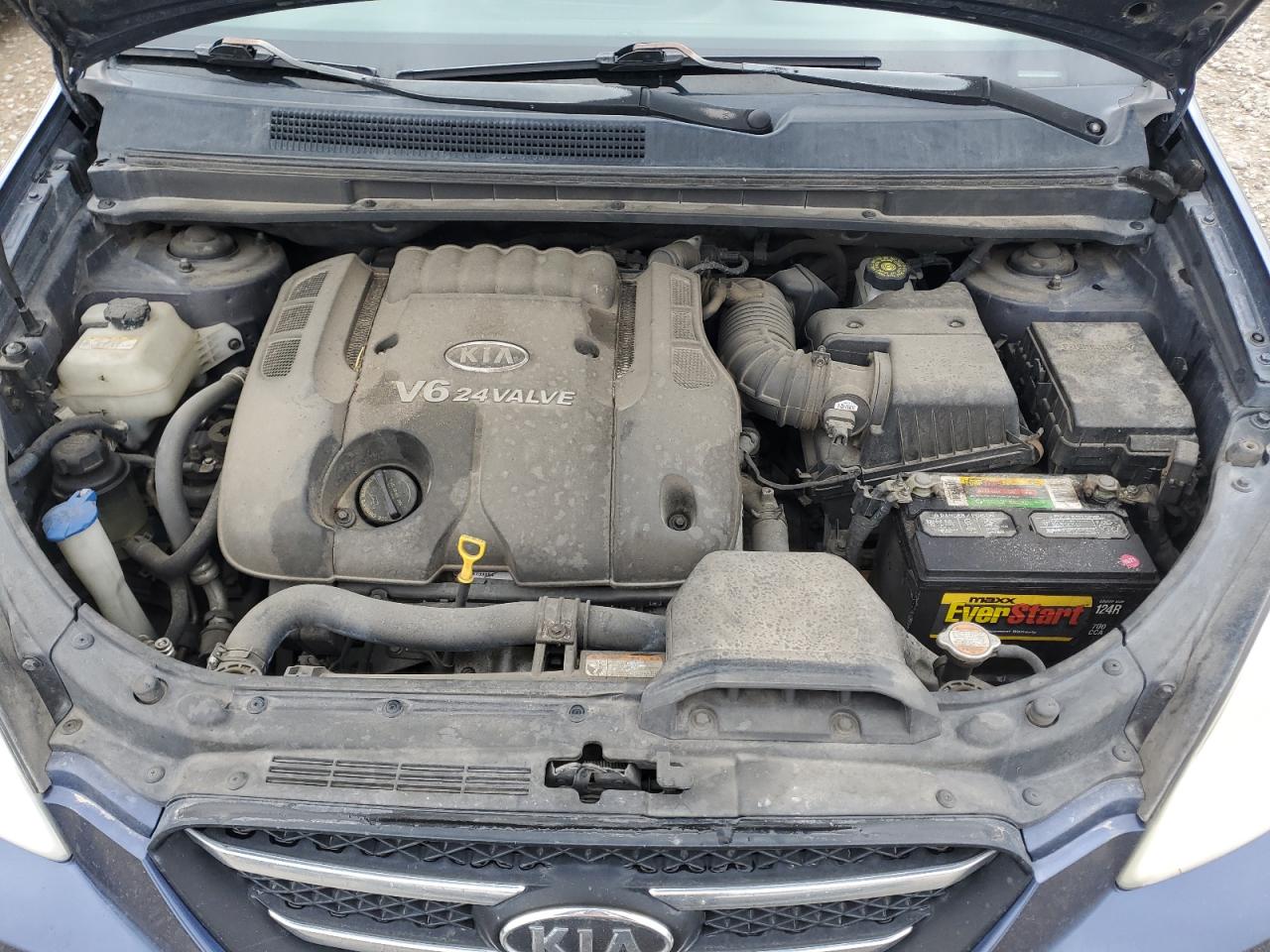 2007 Kia Rondo Lx VIN: KNAFG526277048134 Lot: 57182635