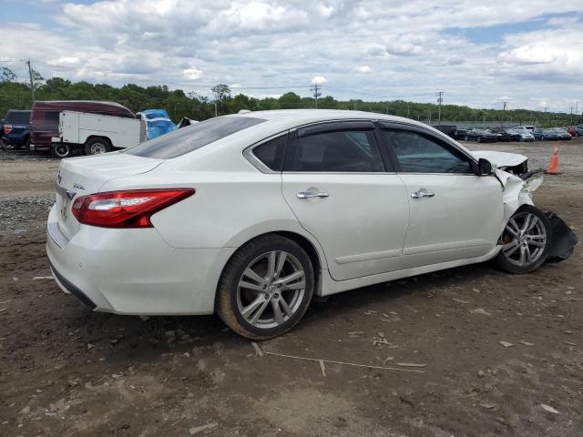  NISSAN ALTIMA 2017 Biały